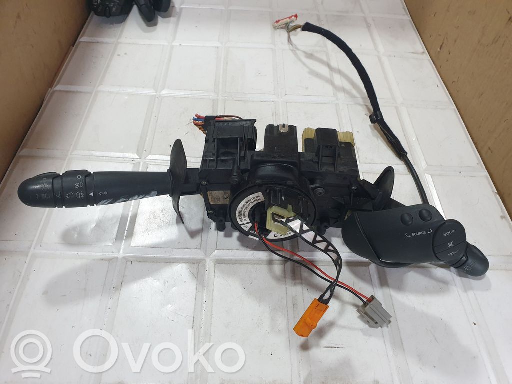 Renault Megane II Wiper turn signal indicator stalk/switch 
