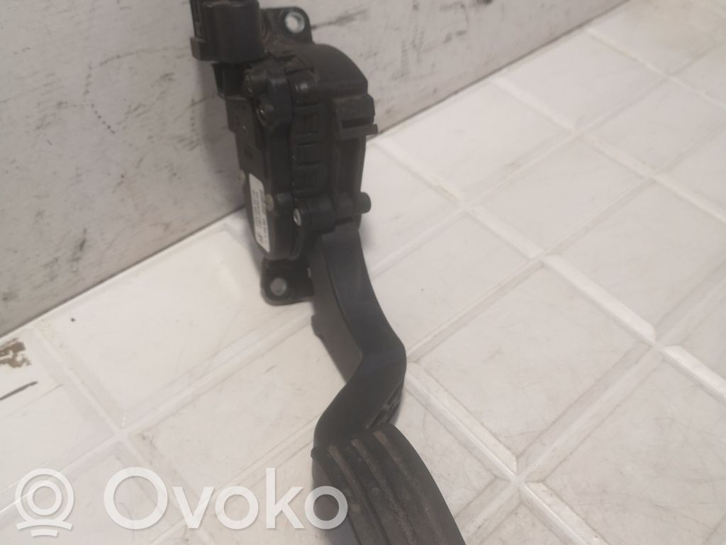 Mazda 2 Accelerator throttle pedal 