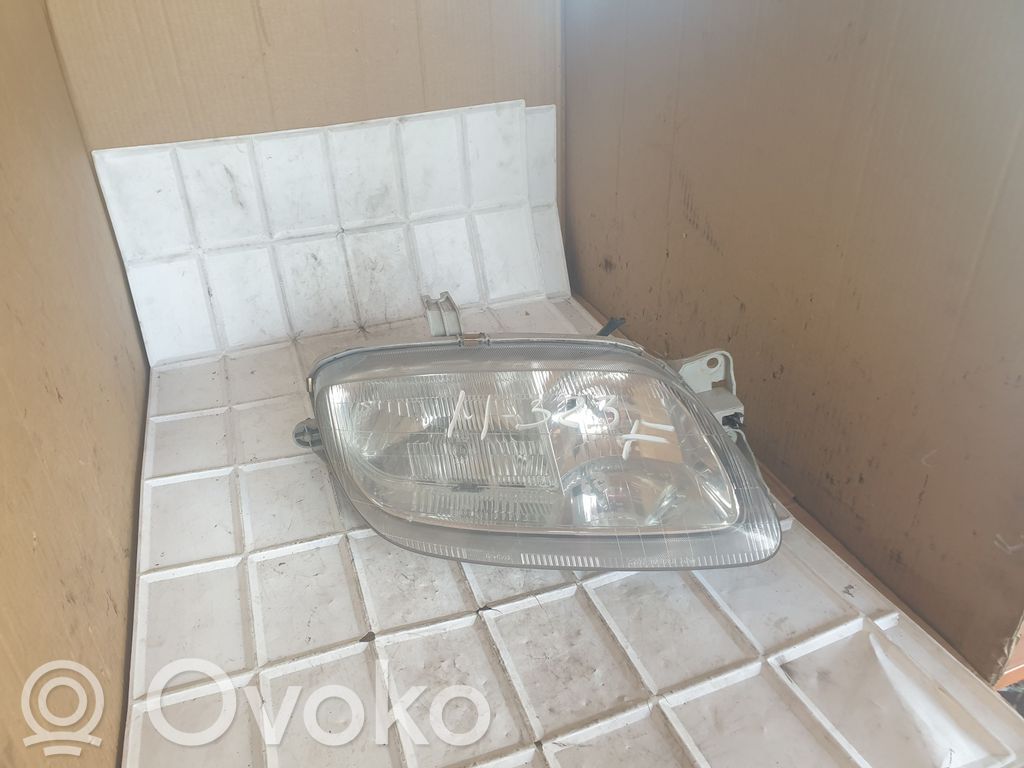 Mazda 323 F Priekinis žibintas 