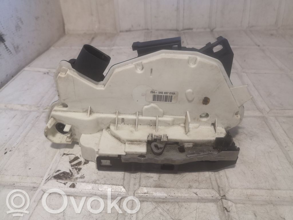 Seat Ibiza IV (6J,6P) Etuoven lukko 