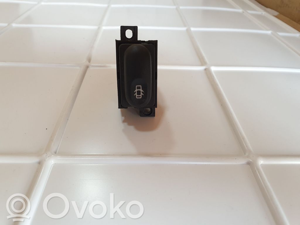 Renault Kangoo I Central locking switch button 