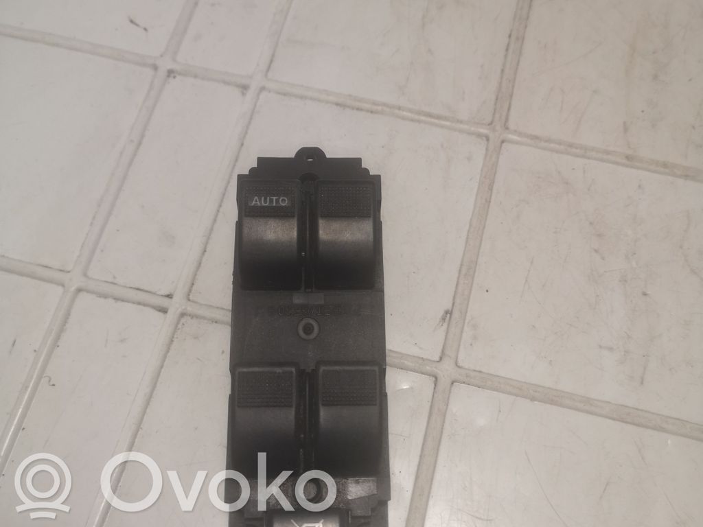 Mazda 2 Electric window control switch 
