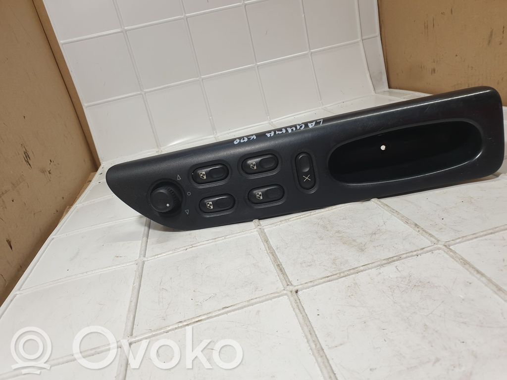 Renault Laguna I Electric window control switch 