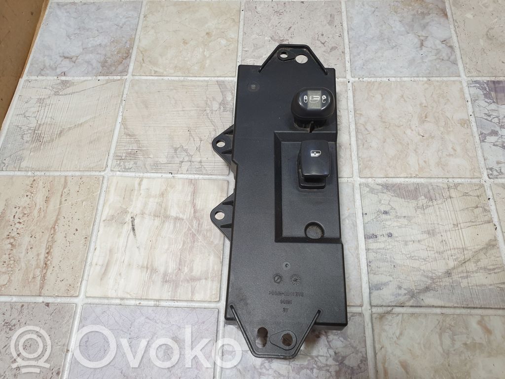 Chrysler Pacifica Electric window control switch 