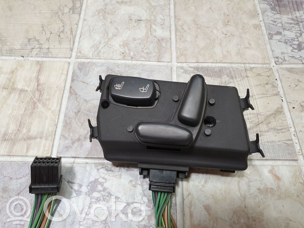 Chrysler Pacifica Seat control switch 