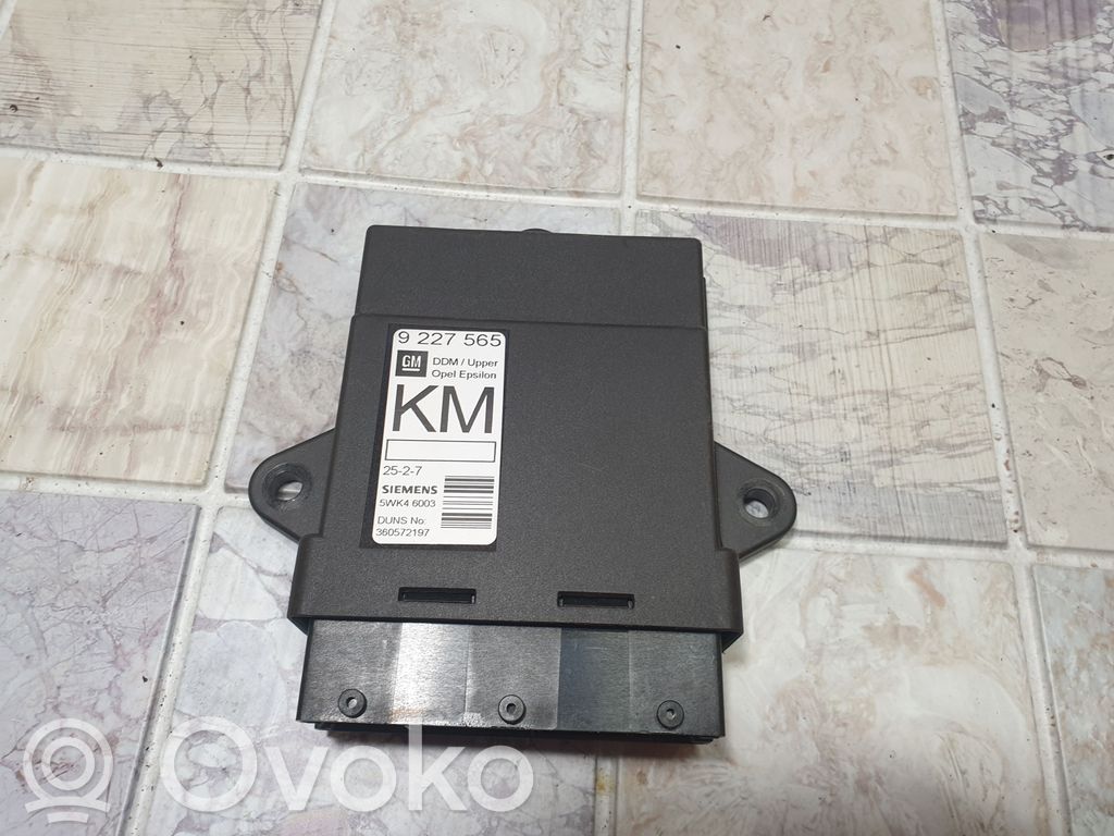 Opel Vectra C Door control unit/module 
