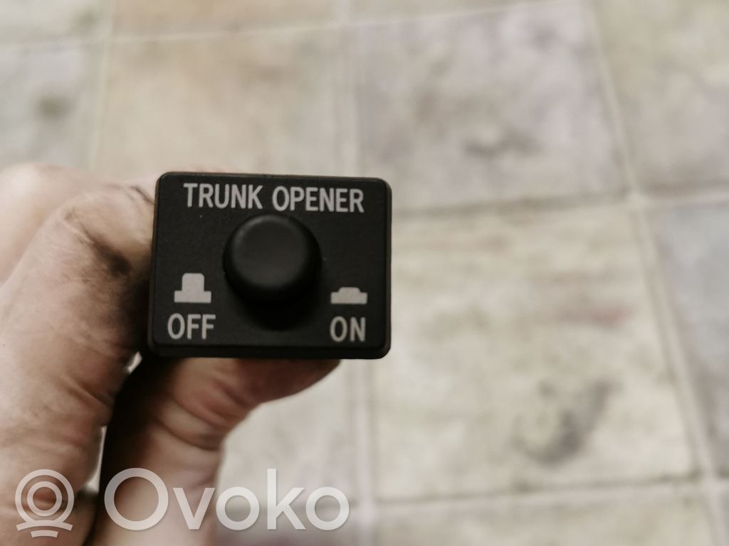 Tailgate opening switch   15A257