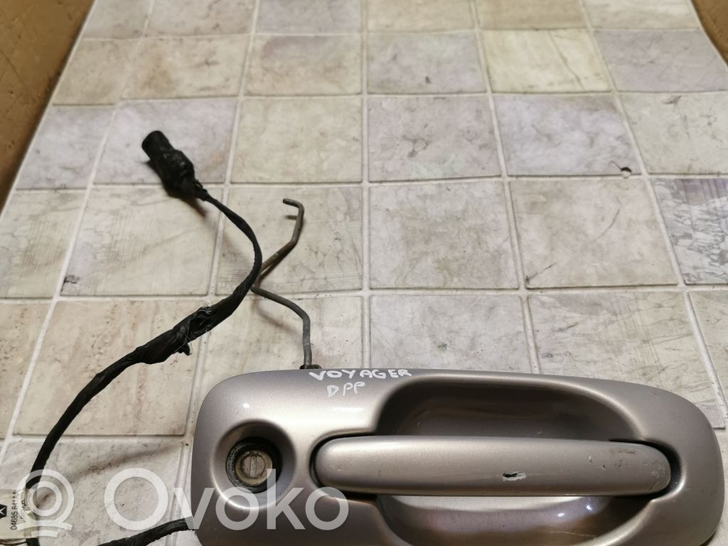 Chrysler Voyager Klamka zewnętrzna drzwi przednich 