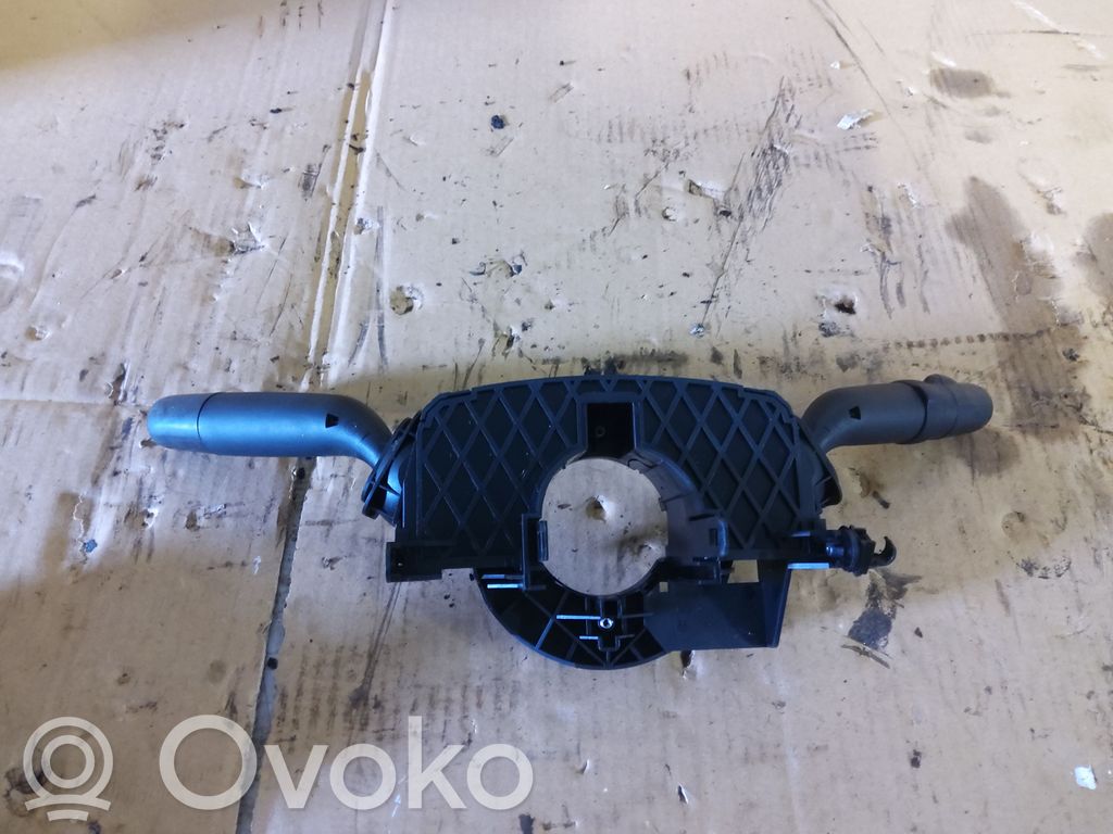Mazda 2 Wiper turn signal indicator stalk/switch 