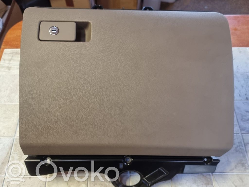 Volkswagen PASSAT B6 Guantera 