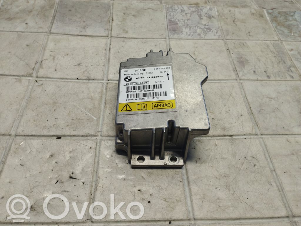 BMW 1 E81 E87 Airbag control unit/module 
