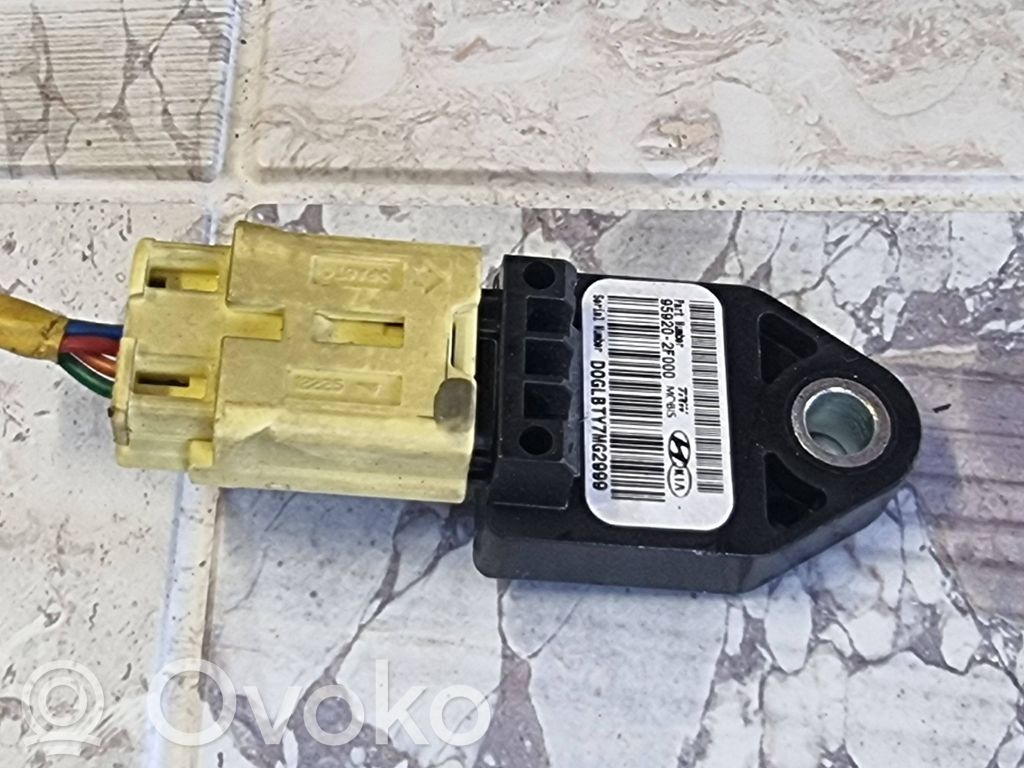 KIA Carnival Airbagsensor Crashsensor Drucksensor 