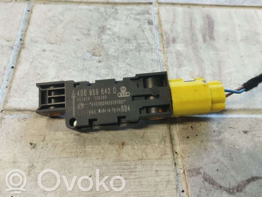 Audi A3 S3 8P Airbag deployment crash/impact sensor 