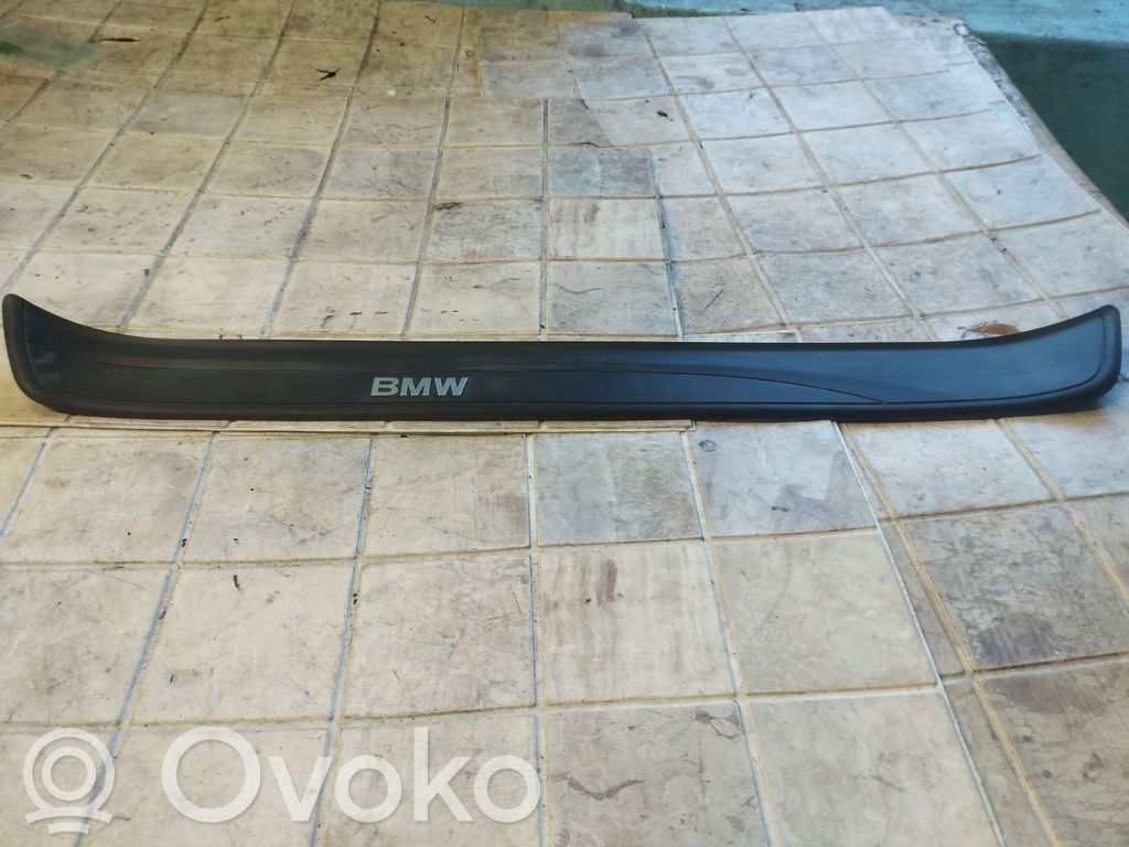 BMW 3 E90 E91 Moldura protectora del borde delantero 