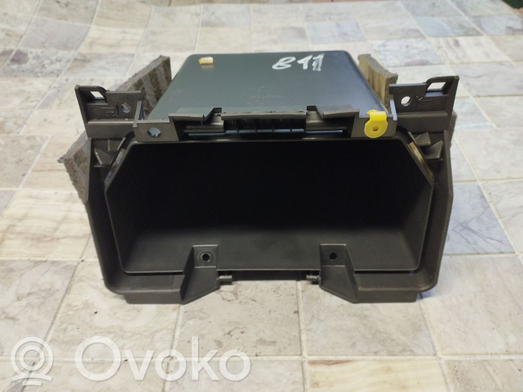 Volvo V50 Daiktadėžė 
