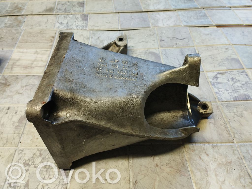 Ford Galaxy Driveshaft support bearing bracket 