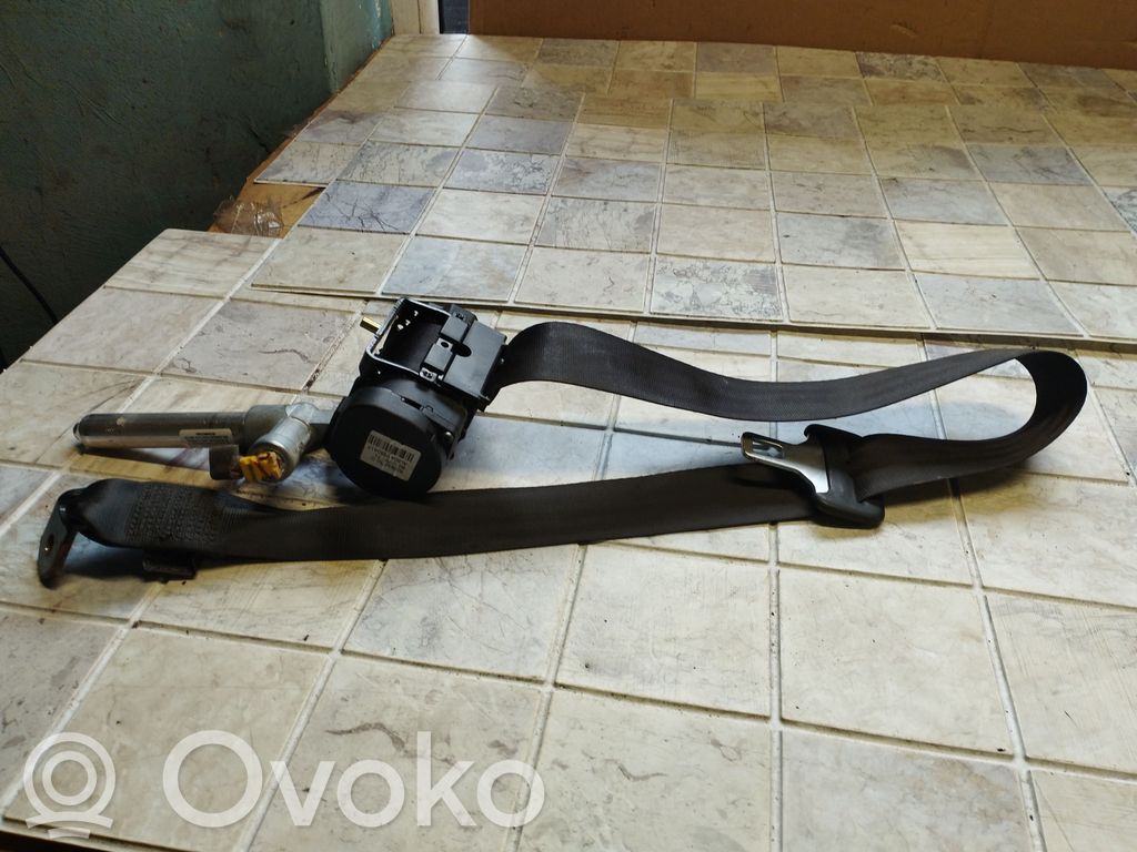 Volvo V50 Cinturón trasero 