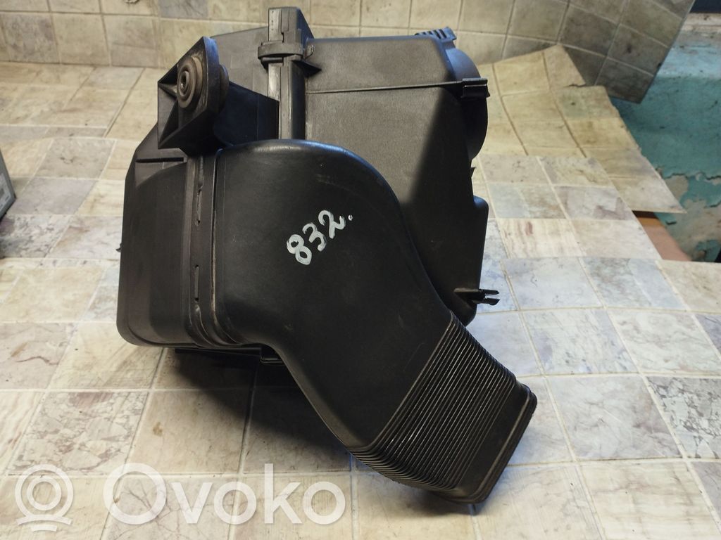 Audi A6 S6 C5 4B Air filter box 