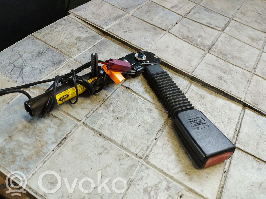 Ford Focus Priekšējās jostas sprādze 