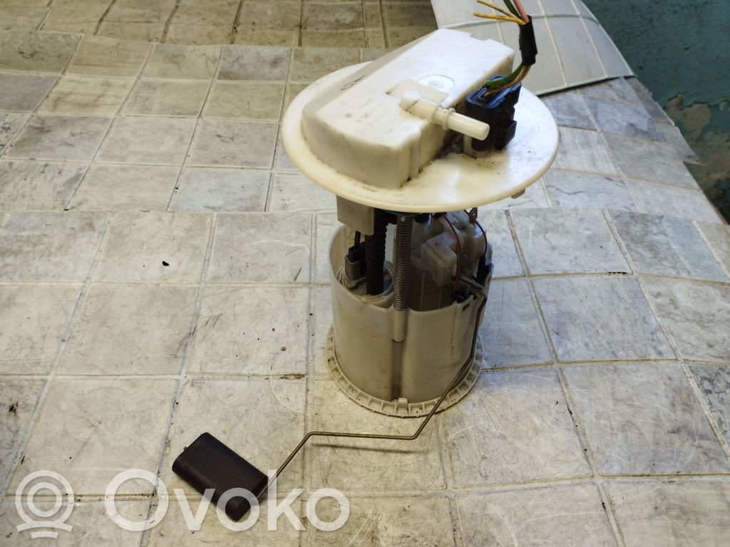 Citroen C2 Bomba interna de combustible 