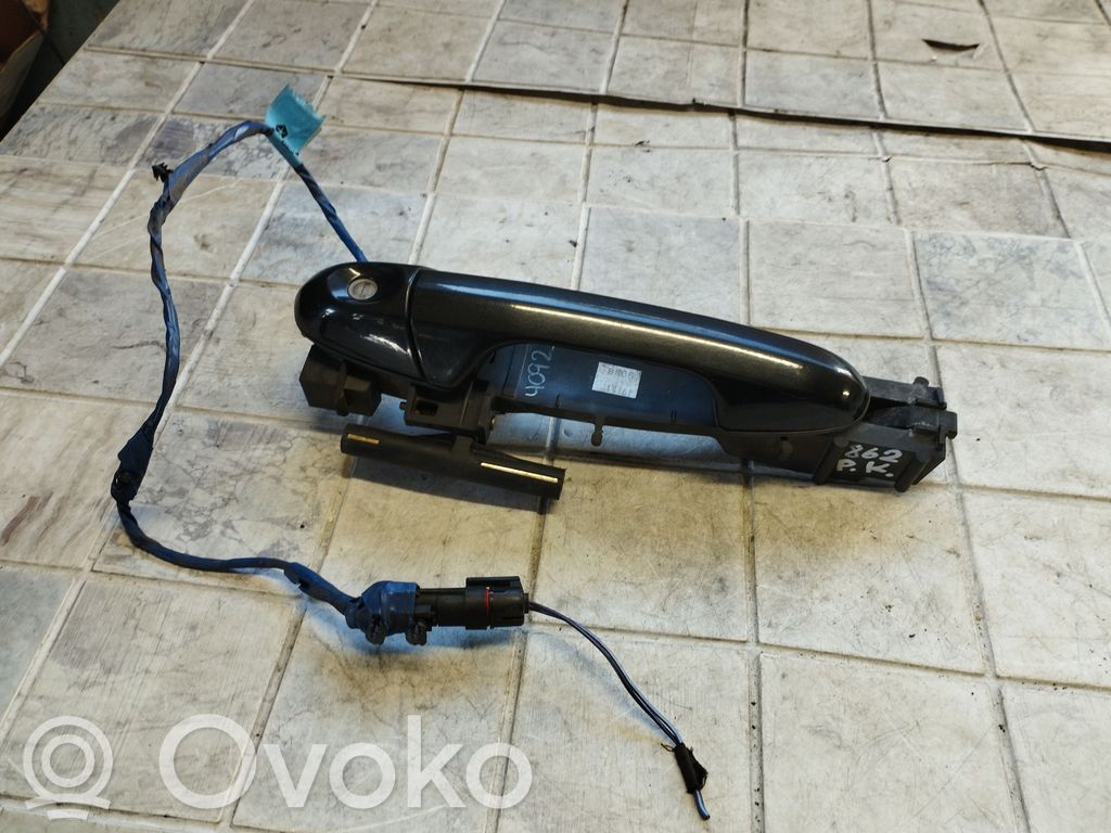 Chrysler Pacifica Front door exterior handle 