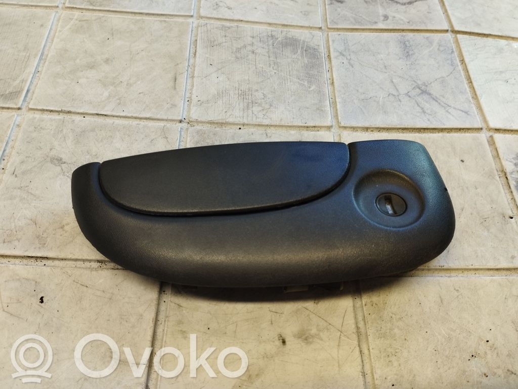 Renault Kangoo I Manecilla externa puerta delantera 