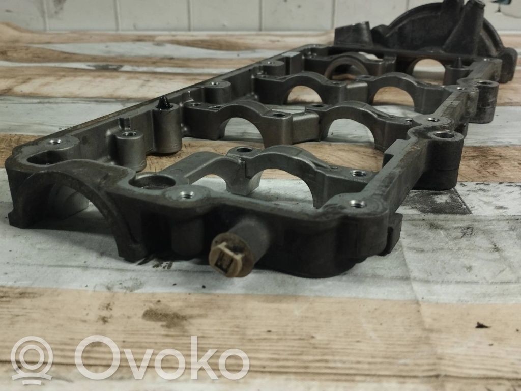 Audi A6 S6 C6 4F Paskirstymo velenėlio laikiklis 