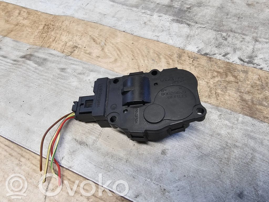 Audi A5 8T 8F Silniczek nagrzewnicy 