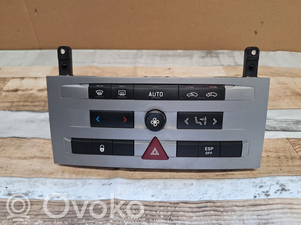 Peugeot 407 Climate control unit 