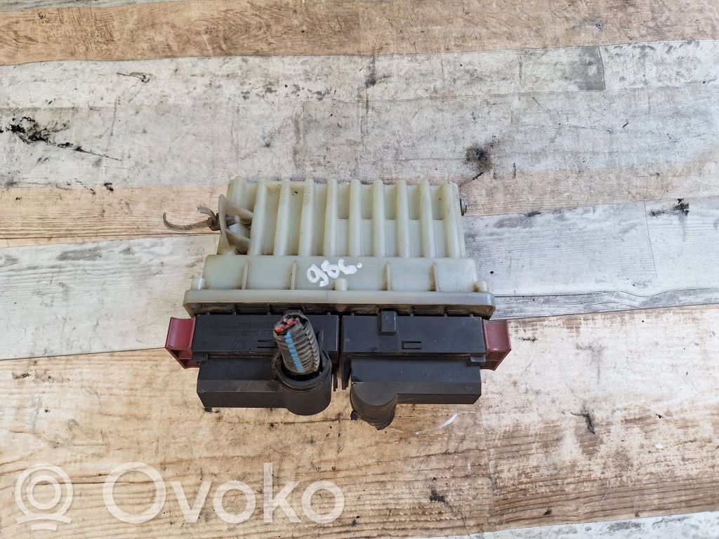 Opel Zafira A Coolant fan relay 