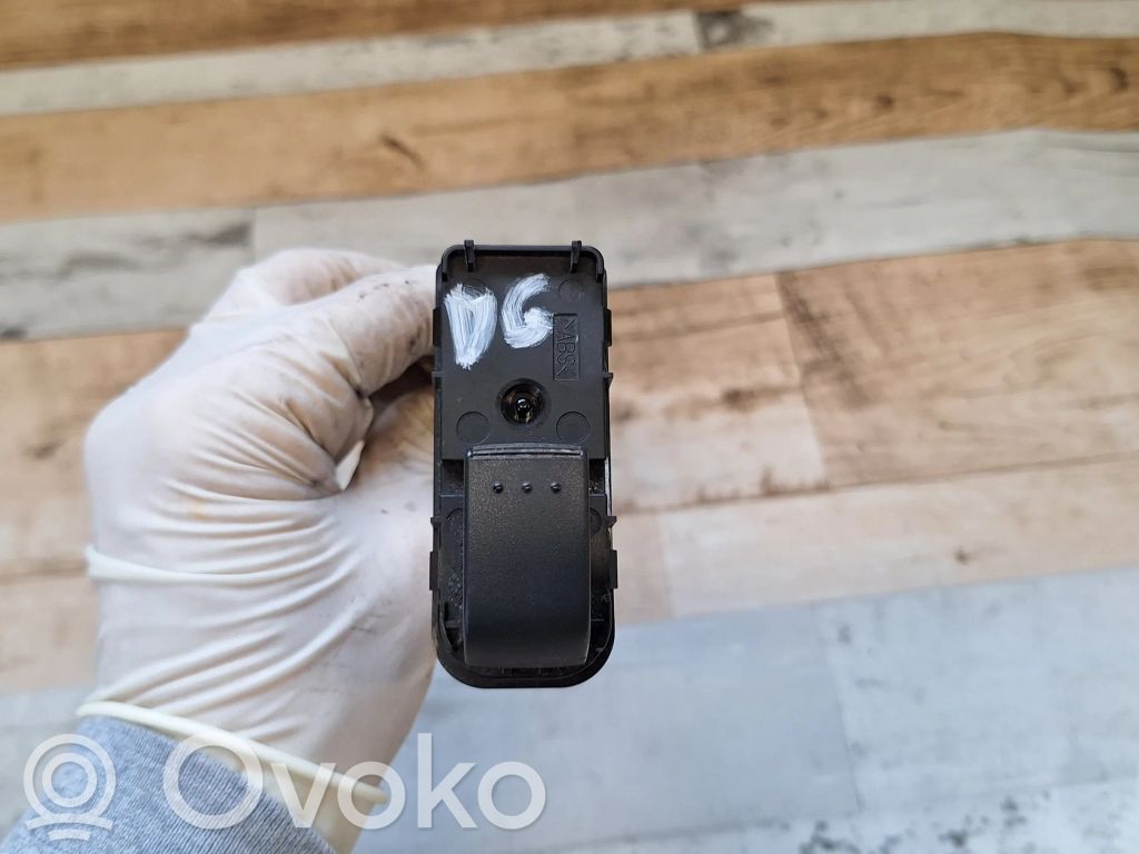 Mazda 5 Electric window control switch 