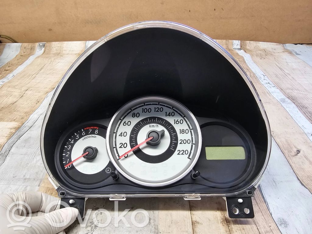 Mazda 2 Speedometer (instrument cluster) 
