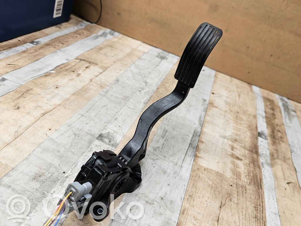 Peugeot 308 SW  Accelerator throttle pedal 