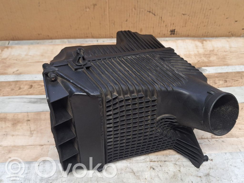 Renault Megane II Air filter box 