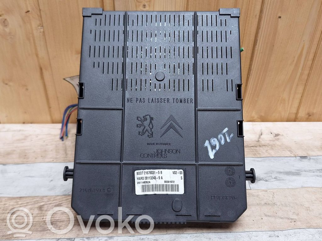 Peugeot 307 Fuse module 