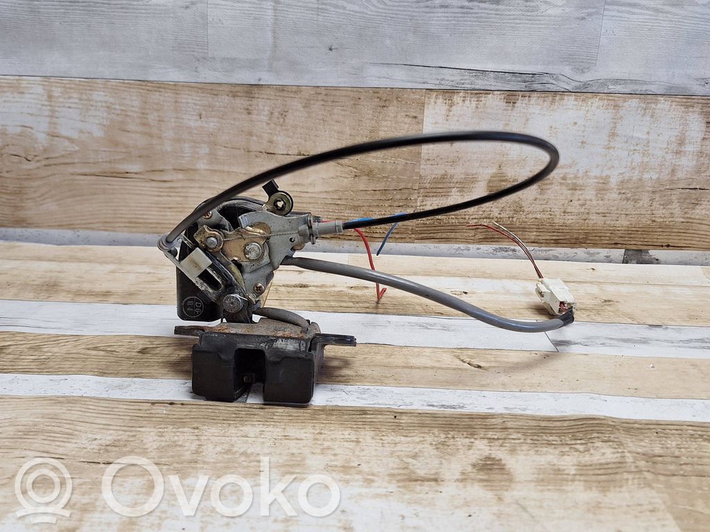 Toyota Corolla Verso E121 Tailgate/trunk/boot lock/catch/latch 