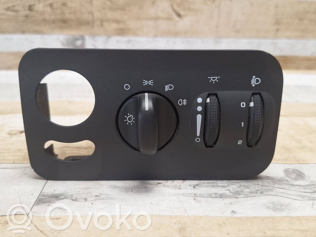 Chrysler Voyager Light switch 