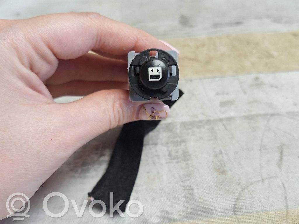 Peugeot 807 Electric sliding door switch 