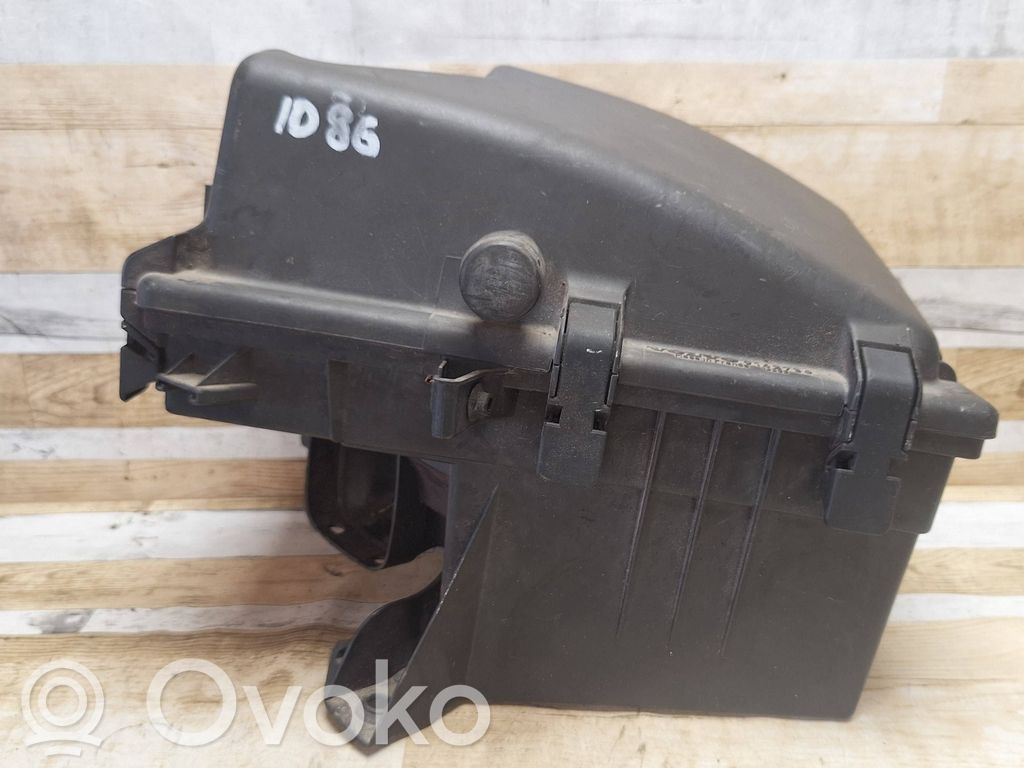 Volvo S80 Air filter box 