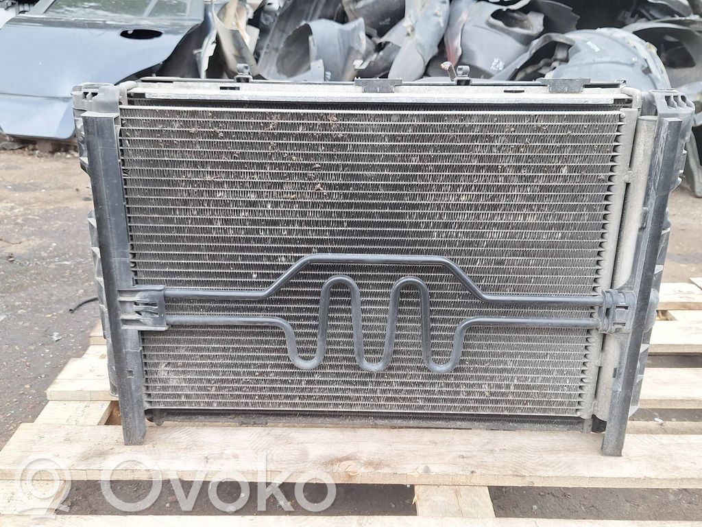 BMW 1 E81 E87 Radiatora komplekts 