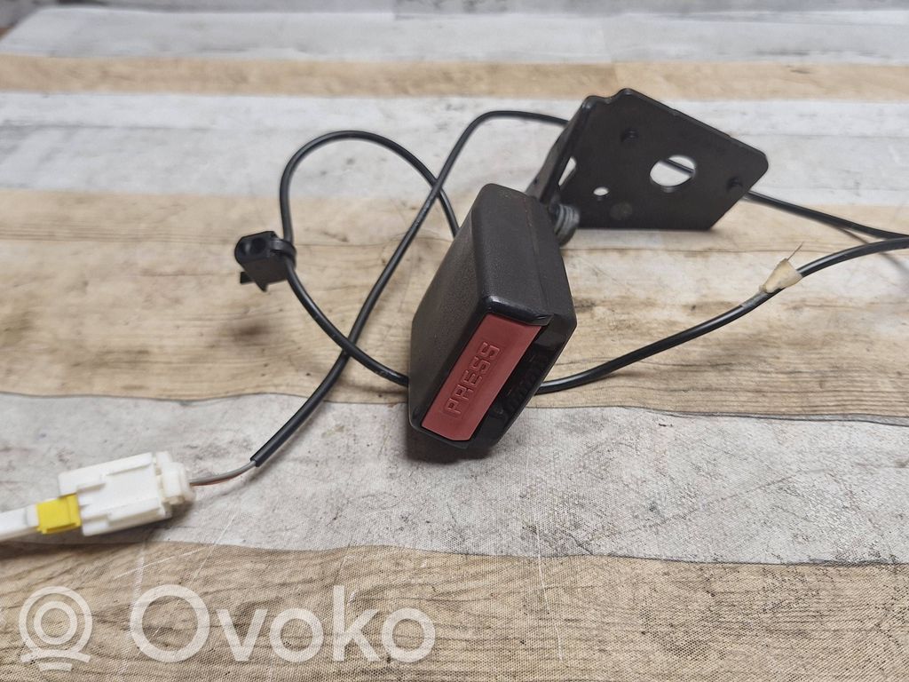 Klamra tylnego pasa bezpieczeństwa   C8895