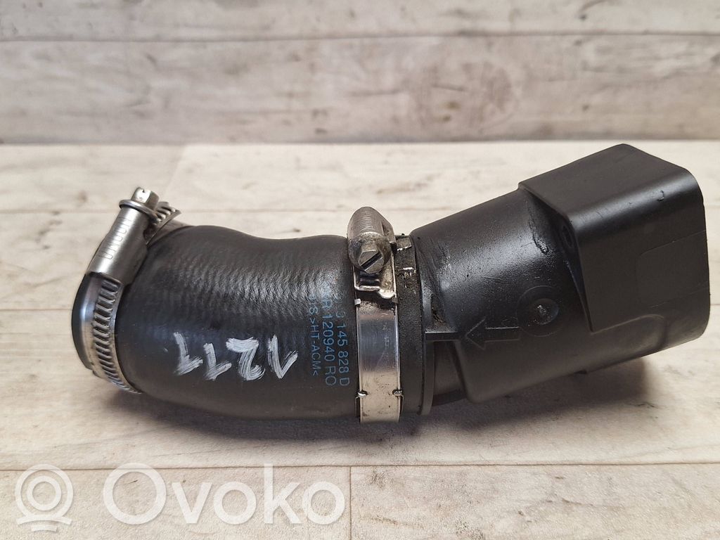 Volkswagen PASSAT B6 Wąż / Rura intercoolera 