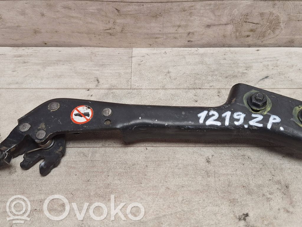 Prowadnica rolkowa drzwi bocznych / przesuwanych / Zawias dolny   BK21V25000AJ