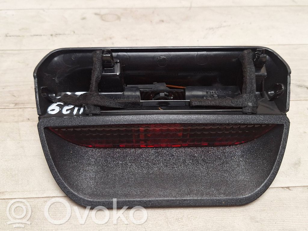 Dacia Sandero Third/center stoplight 