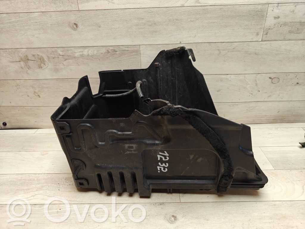 Volvo V70 Cutie baterie 