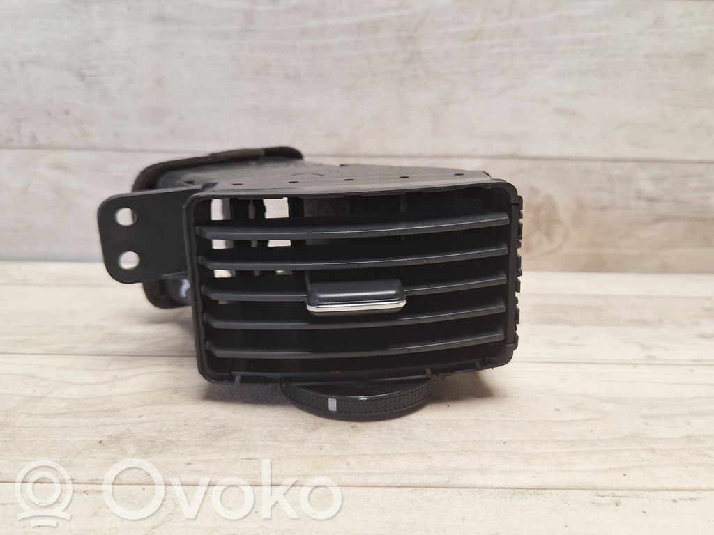 Toyota Corolla Verso E121 Grilă ventilație/ramă laterală bord 