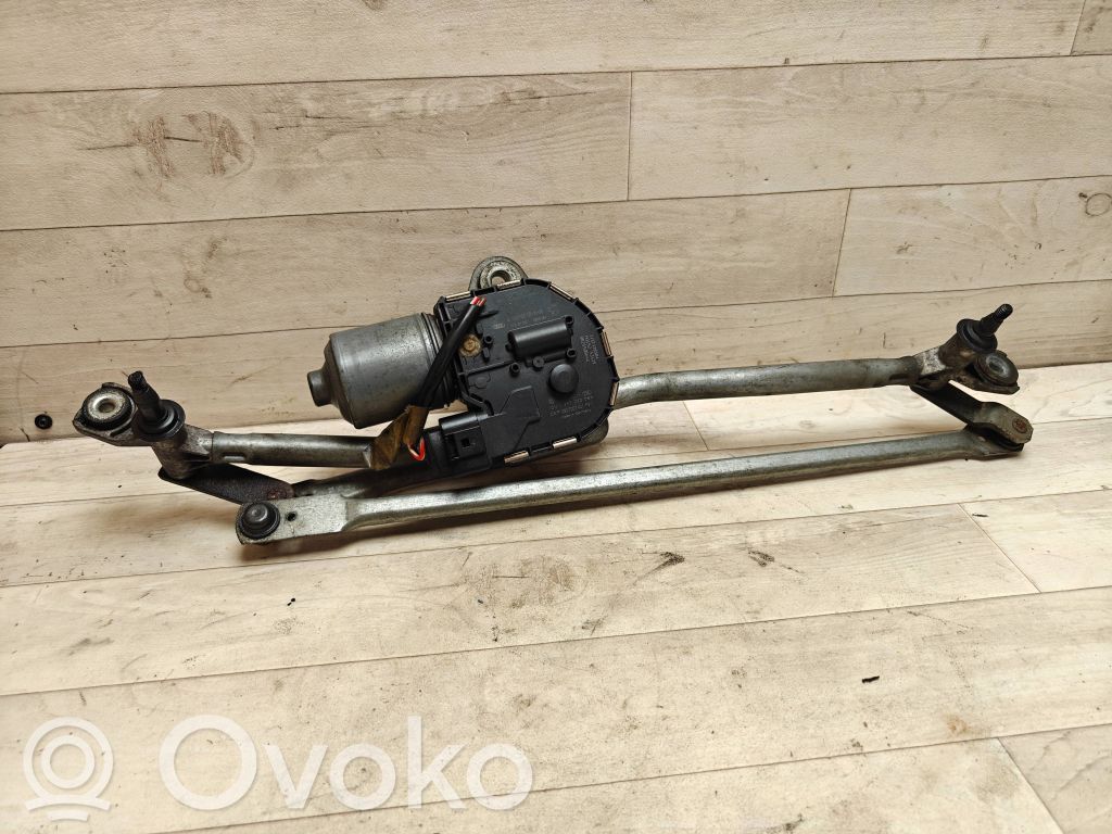 Audi A6 S6 C6 4F Mechanizm i silniczek wycieraczek szyby przedniej / czołowej 