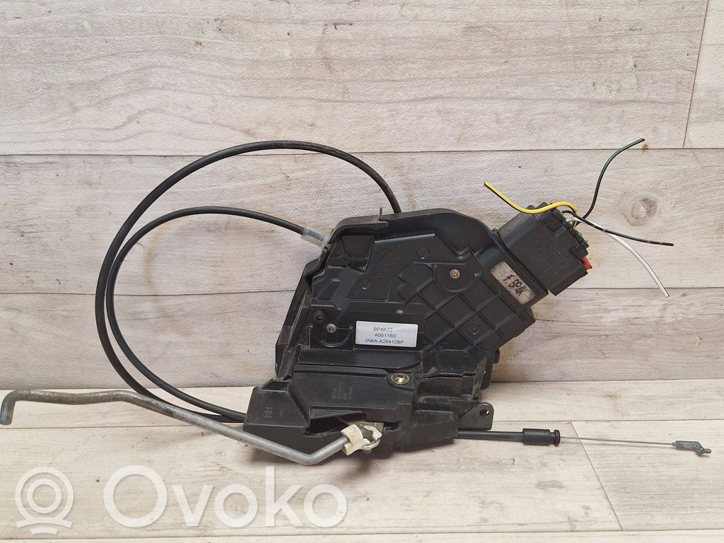Mazda 3 I Takaoven lukko 