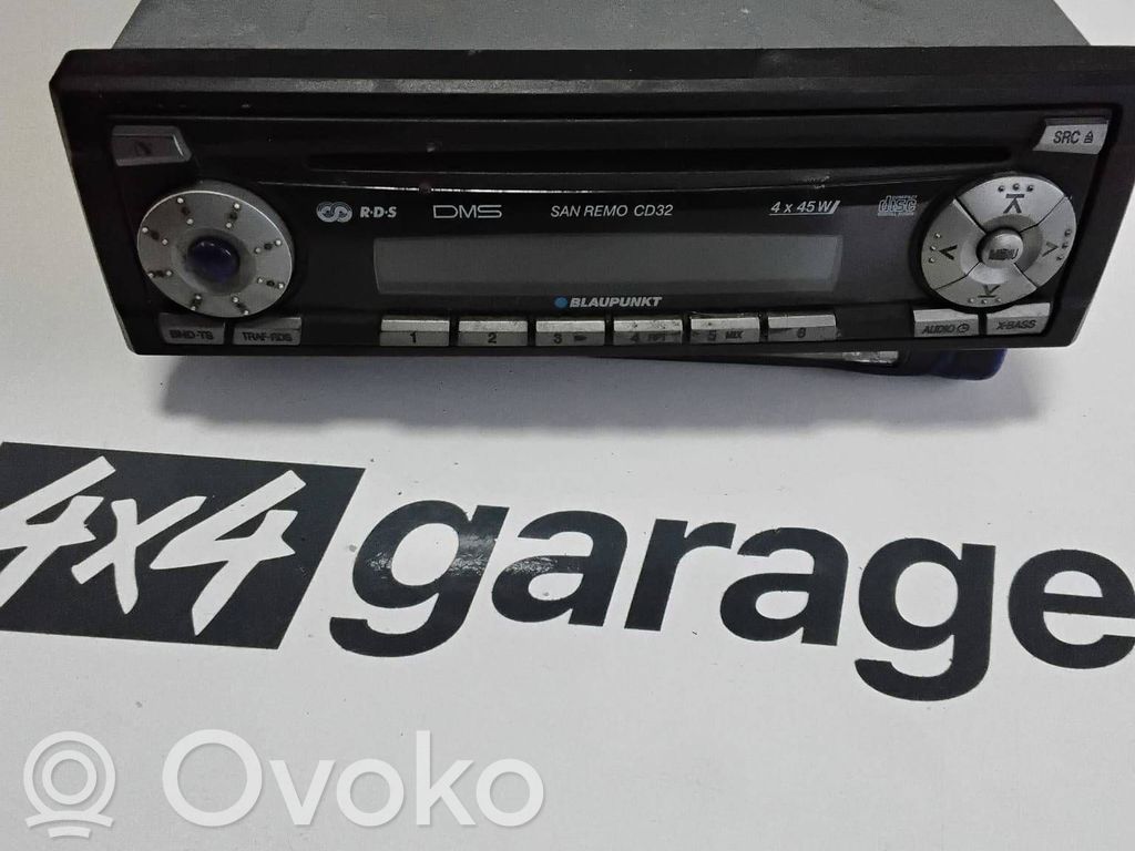 Panel / Radioodtwarzacz CD/DVD/GPS   7642176310,BP217635900835,E4022256