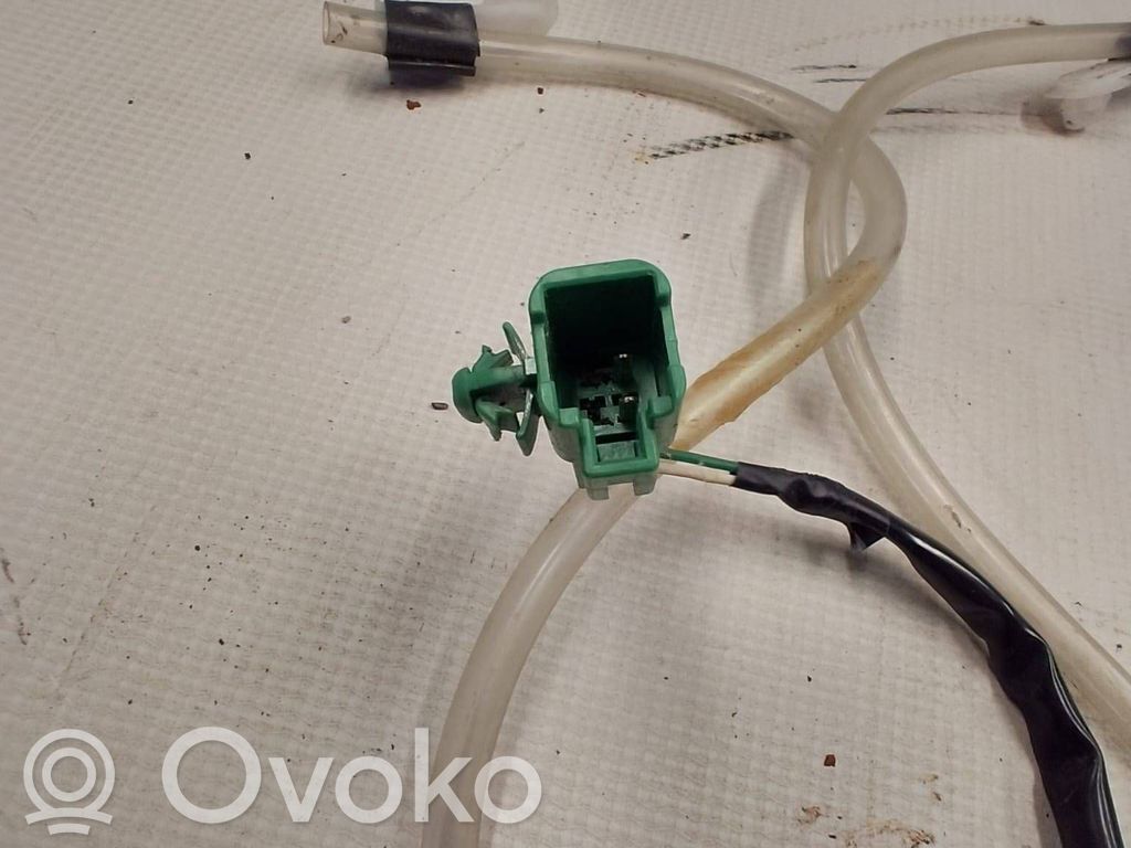 Suzuki Swift I Brazo de suspensión delantero 